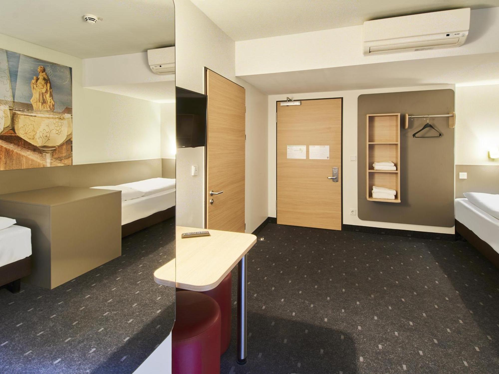 B&B Hotel Wuerzburg-City Extérieur photo
