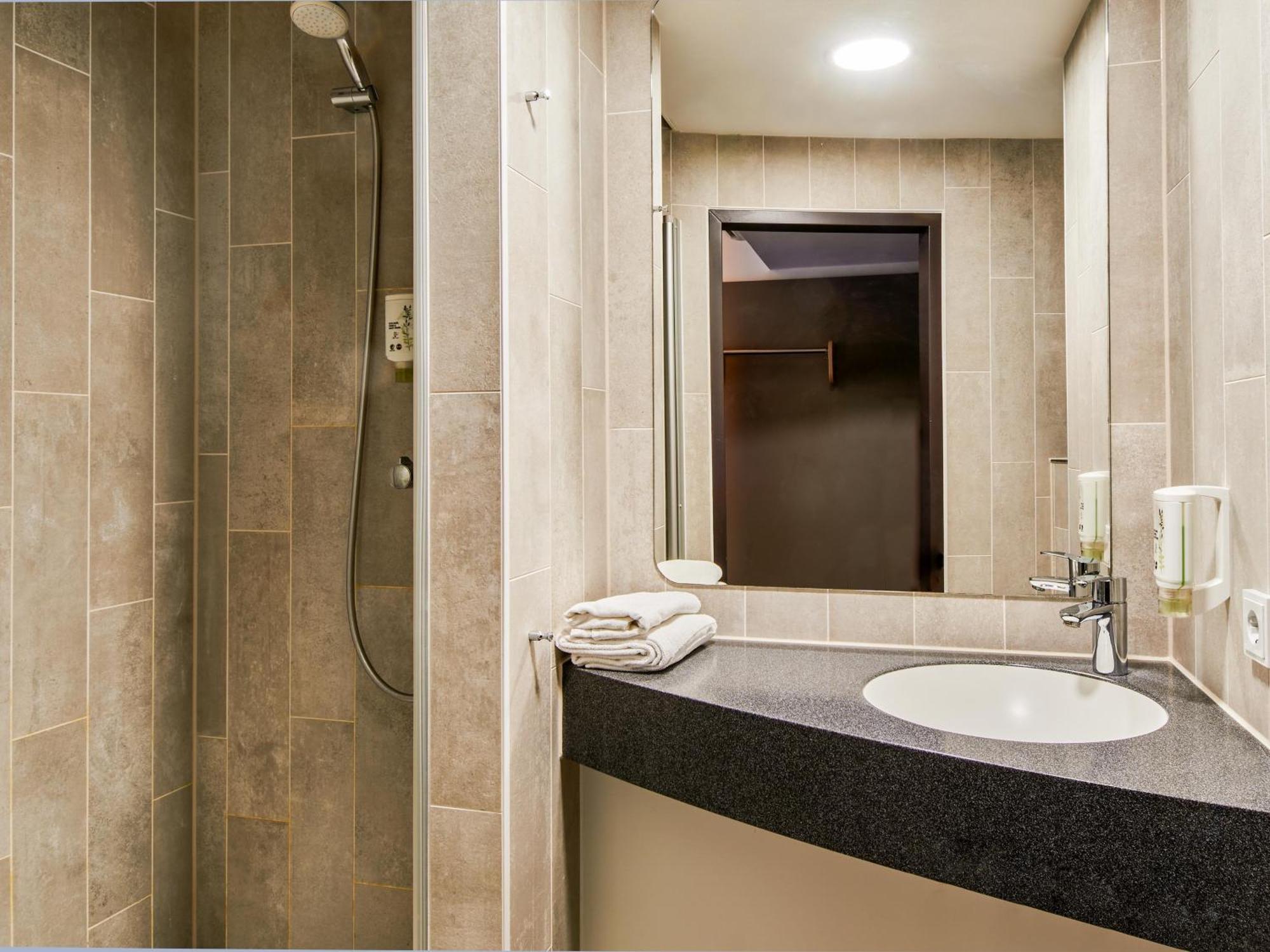 B&B Hotel Wuerzburg-City Extérieur photo