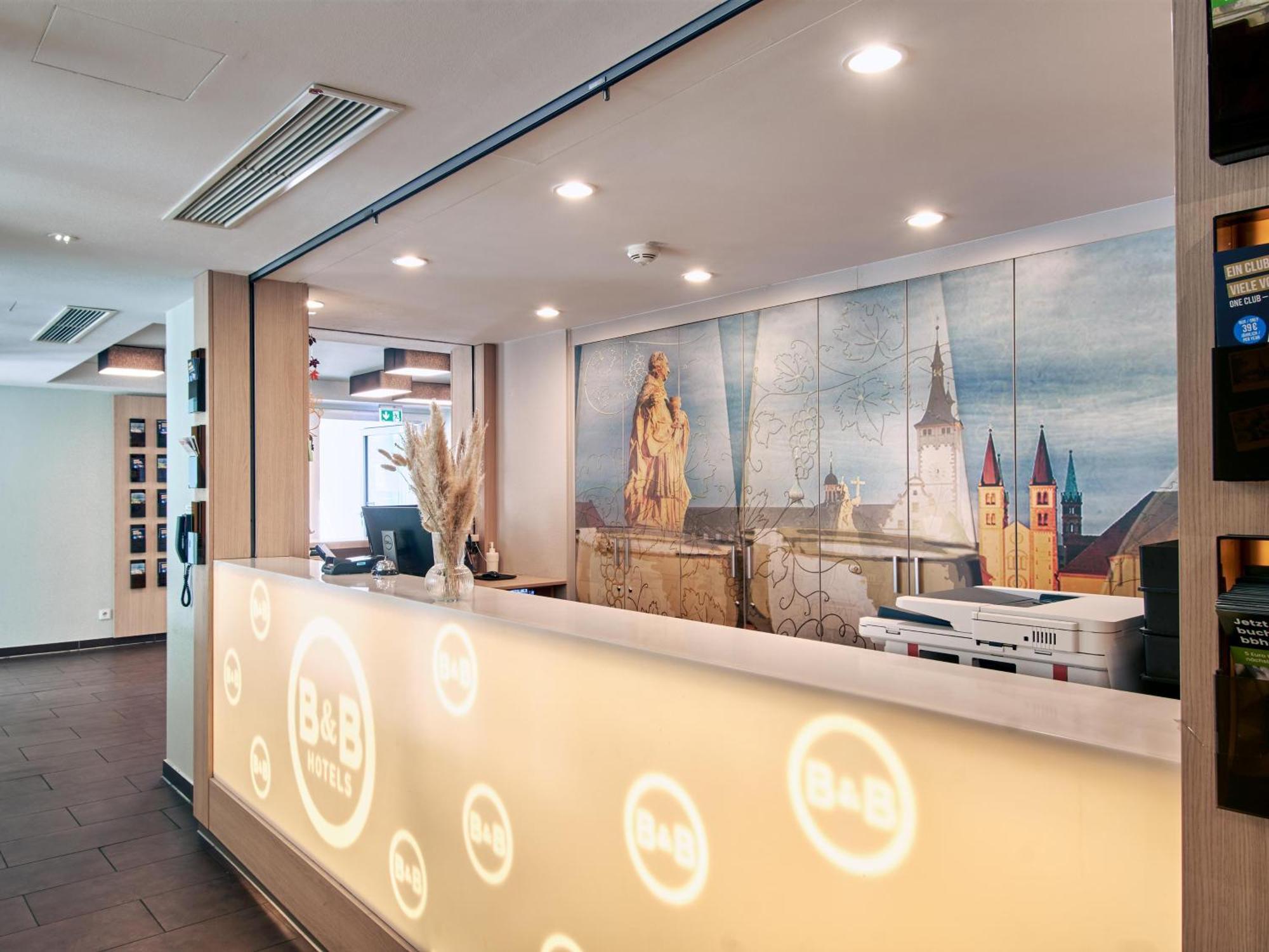 B&B Hotel Wuerzburg-City Extérieur photo
